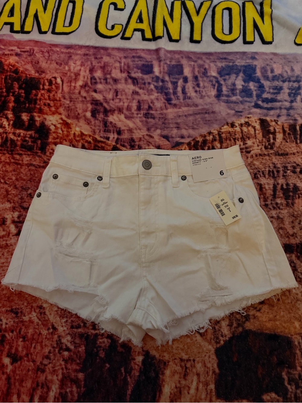 Aeropostale White High-Rise Distressed Denim Shorts - Size 6